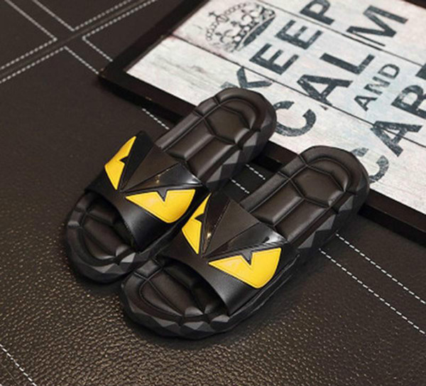 Designer Sandals F E N D Summer New for Mens Sandals Black Beach PVC Soft Bottom Anti-slip Designer Flip Flops