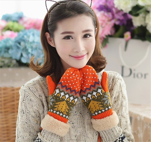 2017 autumn and winter winter Christmas tree with velvet thickening all-inclusive ladies knitted warm gloves wholesale TO149