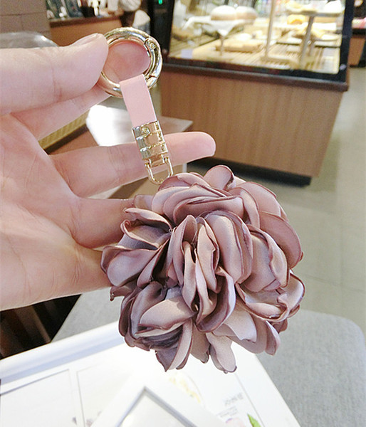 2018 Korean Vogue Compact Imitation Flower Light Color Bag Pendant Key Chain Car Pendant Schoolbag Pendant