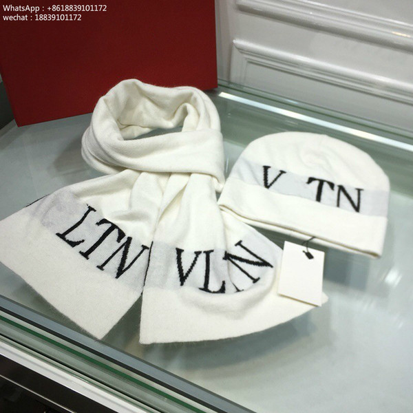 Val latest high-end black and white with hat scarf set tight knit method very thick%50 wool%50 rabbit hair