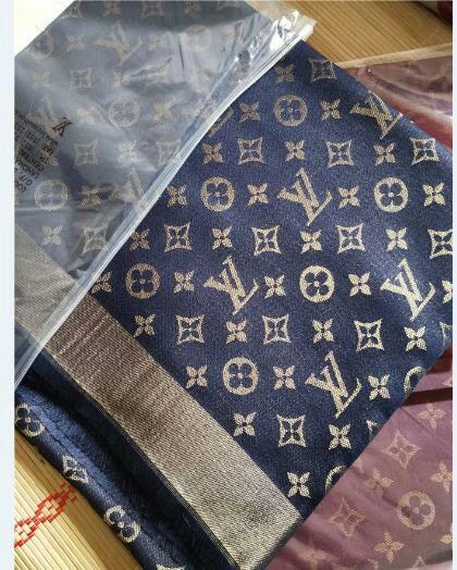 Classic women's autumn and winter monogram printed shawl 140*140 silk wool shawl elegant women wear warm