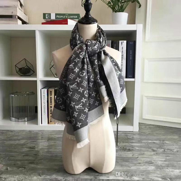 High quality Luxury Brand Designer Scarf size 140x140cm Women 2018 Winter Scarf Warm wool silk Scarves For womens Shawls without box T4401