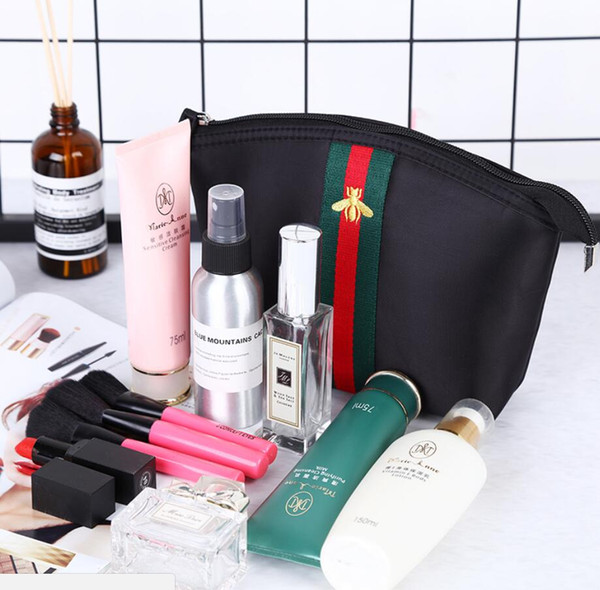 2019 New High Quality Oxford Women Cosmetic Bag Little Bee Female Makeup Bag Patchwork Portable Women Organizer Bag