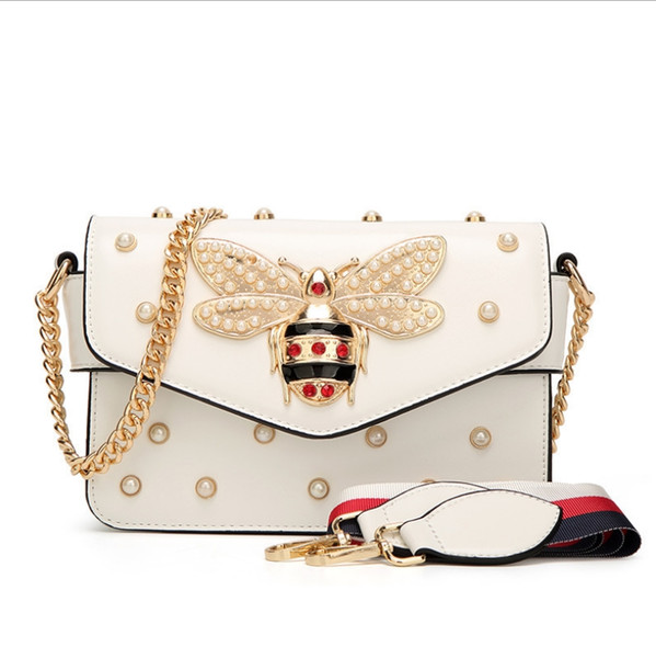 Fashion women's bag 2018 new pearl bee bag European wild temperament shoulder slung small bag sweet lady tide