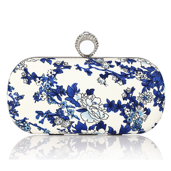 2017 Blue and White Porcelain Print Evening Bags for Women Small Purse Chain Finger Ring Clutch bag Wedding Party Clutches bag