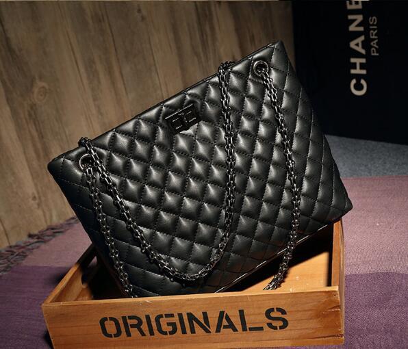 2019 Hot sell Classic style women lady shoulder Shopping bag Handbags Girl Travel Make-up work bag wallet Black color