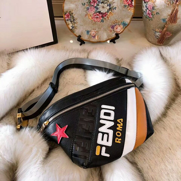 2018 hot new women fashion pockets Chest package wallets Shoulder bag womens luxury hand bag purse Designer bags Travel bag