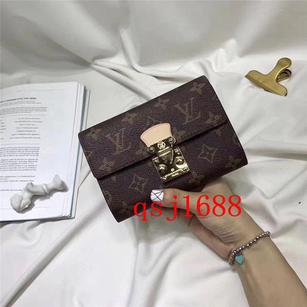 New Brand Fashion Stereoscopic Square Women Short Wallets Embossed Wallet Female Clutch Purses Carteira Feminia Gift