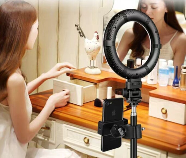 Mobile Anchor Beautiful Face Delicate Skin Thin Face Soft Light Multi-functional Shooting Light Landing Photography Tripod Bracket Trembling