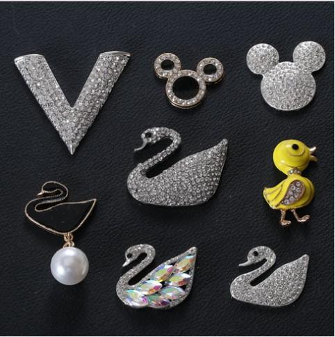 Creative metal accessories AB duck mickey head V small yellow duck diy jewelry mobile phone shell stick drill