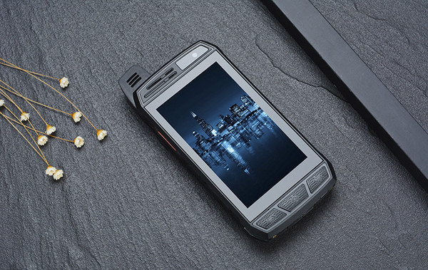 4.0Inch 18:9 5000Mah Android 5.1 Walkie talkie Cell phones Front 500W Back 1300W Pixel 2G Ram 32G Rom Mobile Phone