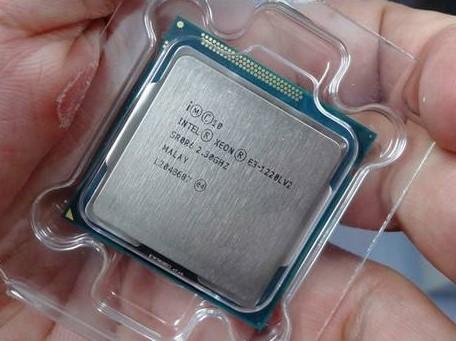 Inter Xeon Processor E3-1220L V2 2 cores with 4 threads Ultra-low Power TDP 17W 2.30 GHz-3.50 GHz LGA1155