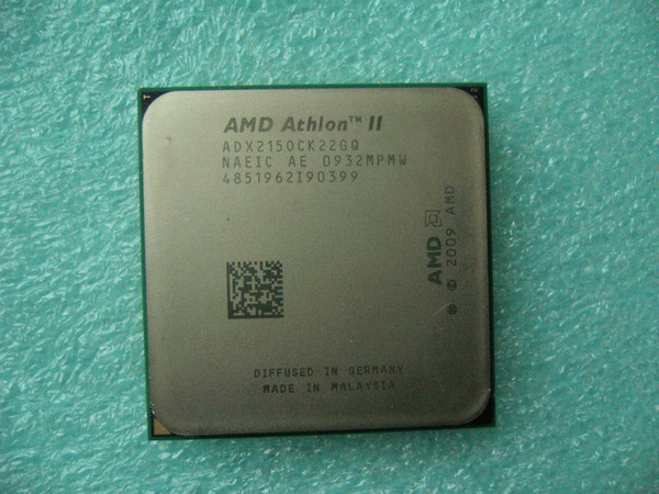 QTY 1x AMD Athlon II X2 215 2.7 GHz Dual-Core (ADX215OCK22GQ) CPU Socket AM3