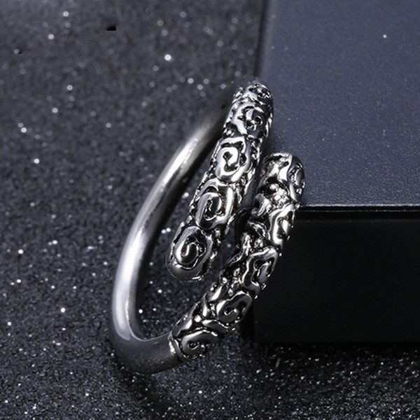 New Stainless steel Turquoise crack stone Rings Mens high quality Green Gemstone Ancient silver Carved Punk Rings For Male s Fashion Jewelry