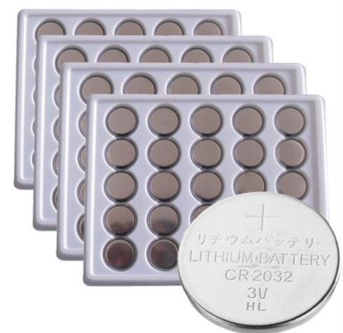 100pcs 2032 CR2032 3V 220mAh lithium ion Button Coin Battery in Bulk for watches, Wholesale batteryflashlights Alkaline battery