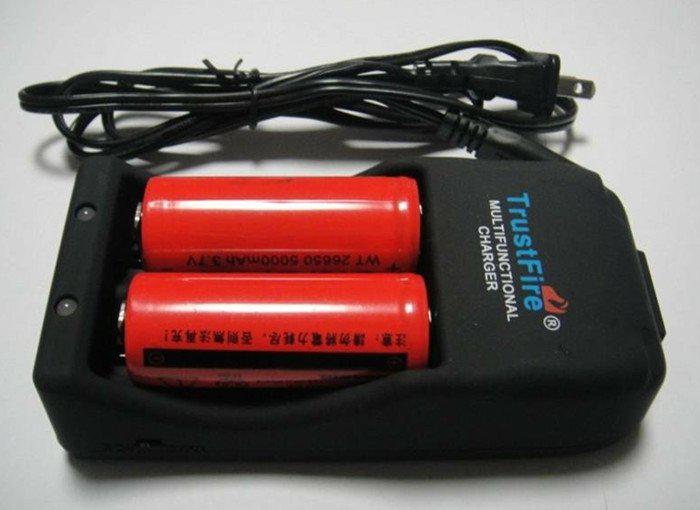 2pcs Ultrafire 26650 battery 5000mAh 3.7v Rechargeable Li-ion Batteries + Trustfire TR-006 Travel Charger For LED Flash light Free Shipping