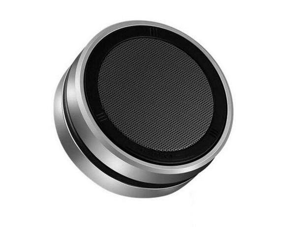 LNBEI new X1 wireless Bluetooth speaker portable metal bass outdoor mini card 4.1 steel gun Bluetooth small speaker