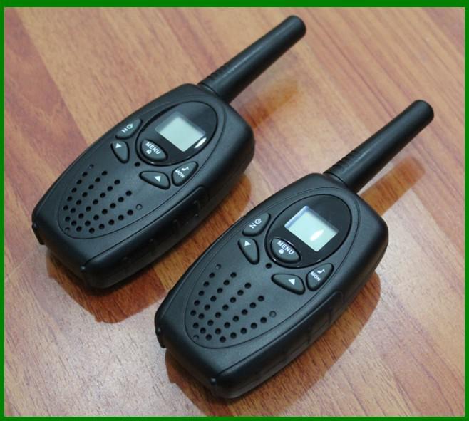 Free-shipping long range talkie walkie radios PMR446 FRS/GRMS mobile radio walky talky T-628 VOX earphones charger