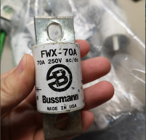 Specialty Fuses 250V 70Arms Semiconductor FWX-70A Stock offer