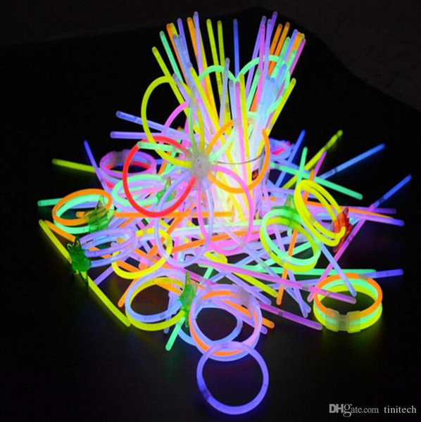 20cm Multi Color Hot Glow Stick Bracelet Necklaces Neon Party LED Flashing Light Stick Wand Novelty Toy LED Vocal Concert LED Flash Sticks