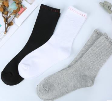 Three double load New Cotton Mid-barrel Pure-color Socks Men's Air-breathing, Sweat-absorbing and Odor-proof Sports Leisure Cotton Socks Men