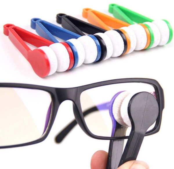 wholesale Multi function portable eyeglasses wipe, eyeglasses clean wipe, cleaner does not leave traces Convenient clip