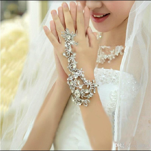 Creative Flower Rhinestone Hand Chain Fashion Women Dancing Fingerless Crystal Decor Bride Wedding Alloy Ring Glove 16 66yl Y