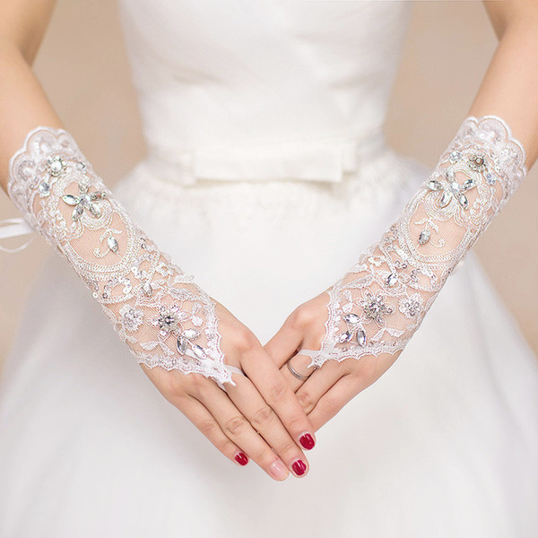 Fingerless Lace Wedding Gloves New Hot Sale Fashion White Ivory Bride Bridal Gloves D0352