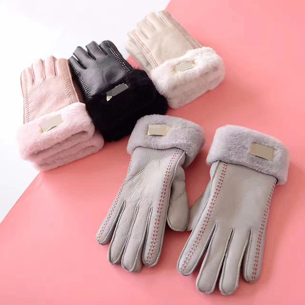 Winter Matt Leather With Fur Gloves Unisex Designer PU Leather Women Five Fingers Gloves 3 Colors Brand