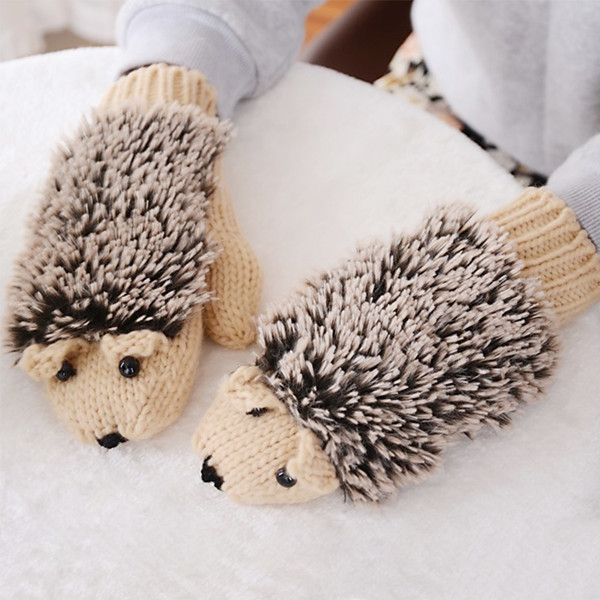 New Winter Warm Cartoon hedgehog gloves women cute knit outdoor Female cotton white Mittens,guantes mujer,luvas feminina,luva