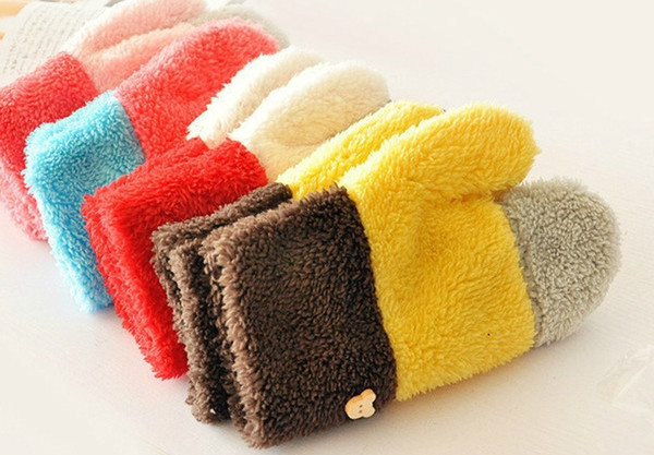 Korean Fashion Girl's Winter Warm Rainbow Glove Fur Mosaic Color and Point to Thick Fuzzy Comfortable Warmth