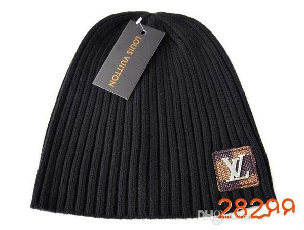 2018 Hot New Good Quality Luxury Brands V Autumn Winter Unisex wool hat fashion casual Letter hats For Men women designer cap Free shipping