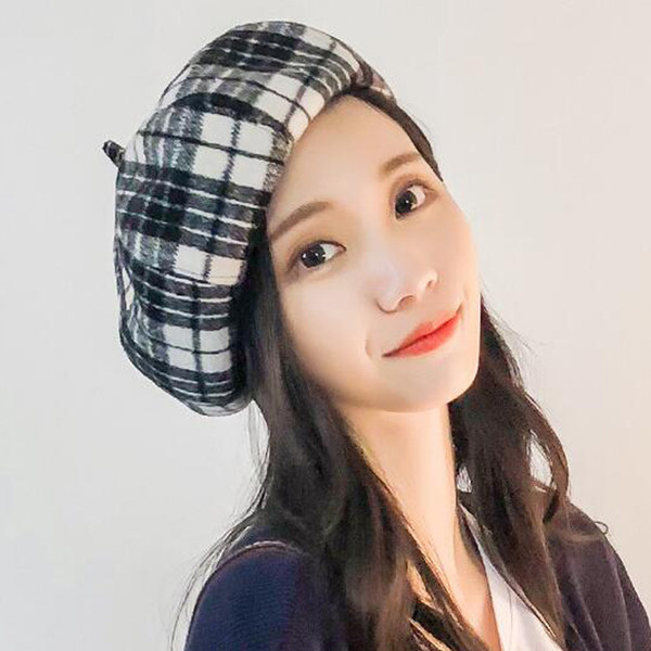 NEW autumn and winter warm beret Street trend winter woolen plaidist hat