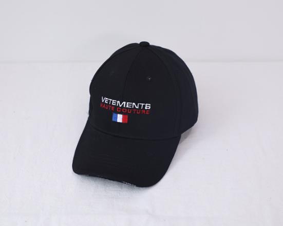 VETEMENTS hats Snapbacks Embroidery logo baseball cap Sports Caps Sunscreen Hats high quality