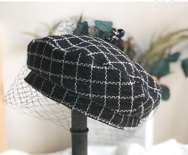 Tweed plaid beret is a new fashion trend for women in the classic British vintage painters hats