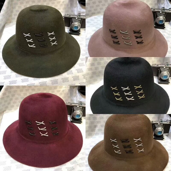 New Lady Winter Hat Luxury Women Brand Designer Wool Cashmere Cloches Bucket Hat Top Quality Warm Female Elegant Top Hat Stingy Brim Hats