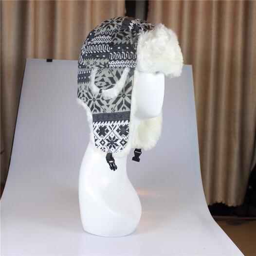 Winter outdoor cycling windproof hat for men and women light warm locomotive cotton cap