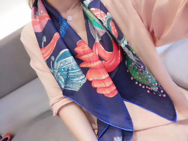 H 2019 women's new silk scarf. Brand designer models. Hand-rolled twill square scarf. Fashion printing series.