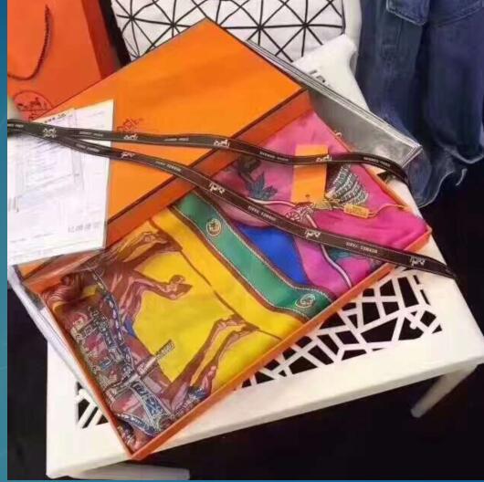 Luxury designer silk scarves spring summer 2019 hot sale in Europe and the United States ladies color printing big brand silk scarves