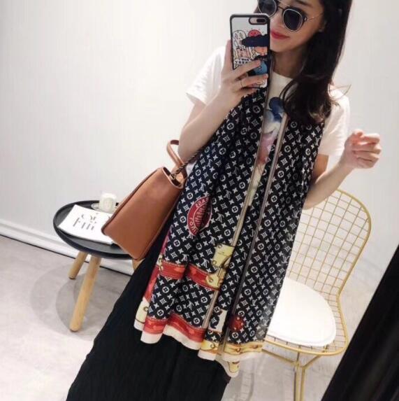 2018 summer beach travel scarf women shawl geometry imitation silk fabric sunshade Tassels large size Shawls for Women
