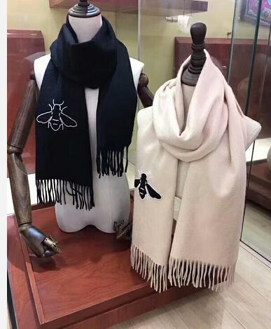 Europe and the United States Z new autumn and winter scarves Thick plaid long tassel cashmere scarf Extra long cashmere shawl