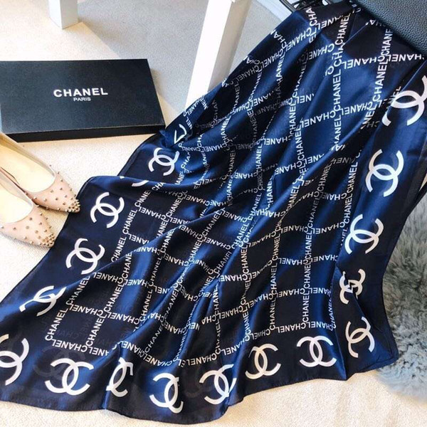 fashion women scarf classic vintage printed carriage figure silk shawl fashion women's beach towel