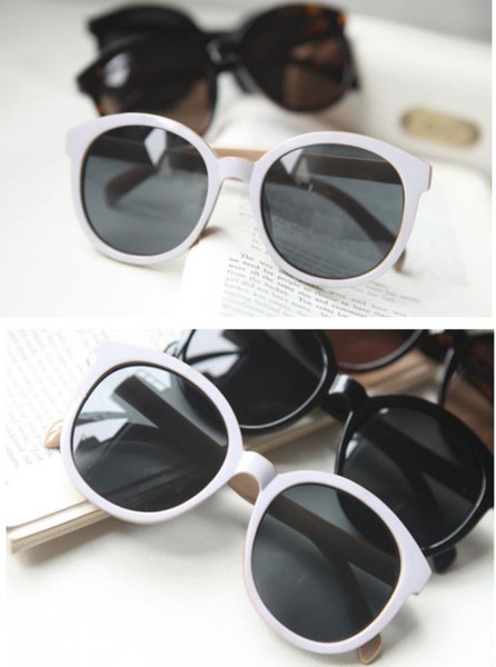 Vogue of new fund of 2018 big box round the sun glasses sunglasses number of female star white decoration boom