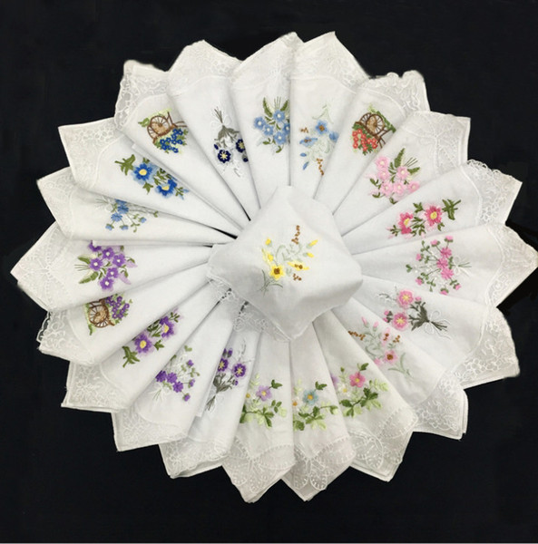 2018 New Colorful Ladies Handkerchief Antique Floral Embroidered Scarf Hankie Mint Good Quality Random Delivery