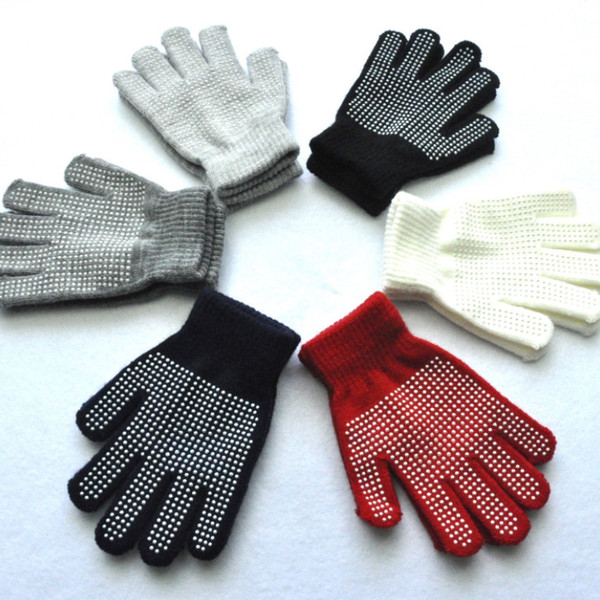 2018 New hot sale Children's winter warm single color knitted gloves pupil outdoor sports antiskid dot dot particle printing gloves