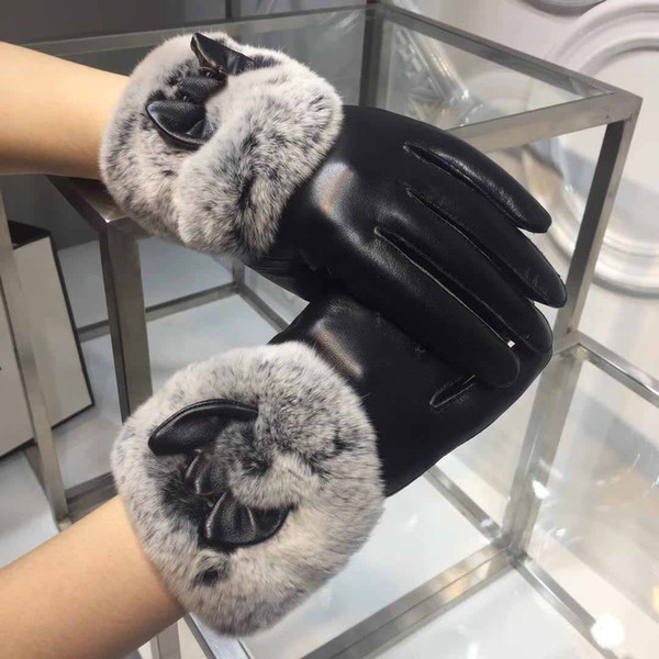 Top fashion goatskin gloves Ladies' autumn and winter rabbit fur gloves plus velvet comfort warm leather mitten women Gauntlets original box