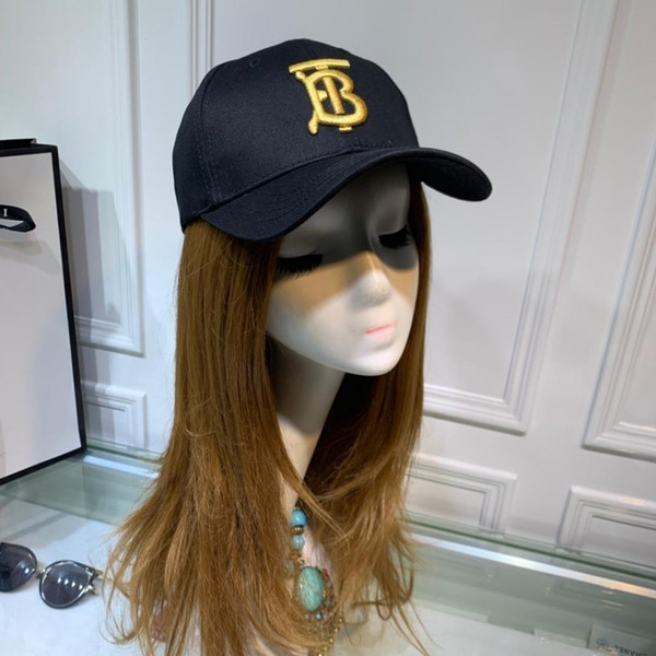 2019 Baseball cap with exquisite workmanship details and high quality Fashion adjustable Popular Literary classic for men and women