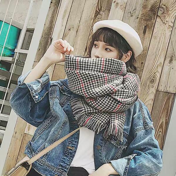 Chequered Scarf Female Autumn and Winter Korean Edition Student's Neck Simulated Cashmere Shawl