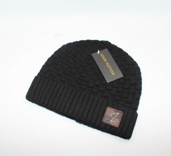 2018 Brand Unisex Winter Wool Hats Men and Women Knitting Beanie Warm Caps Couple Bonnet Skull Caps with Fuzzy Ball 15 colors style