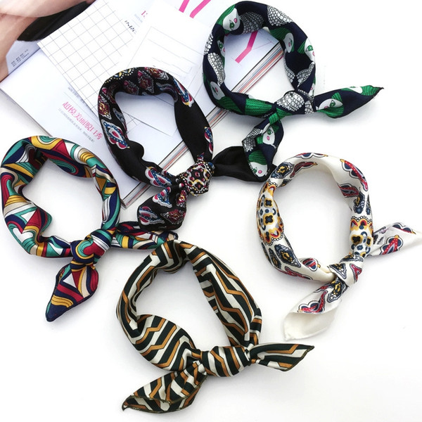 2018 Fashion Women Square Head Scarf Wraps Scarves Ladies Printed Kerchief Neck Beautiful Scarf Shawl Comfortable Wrap